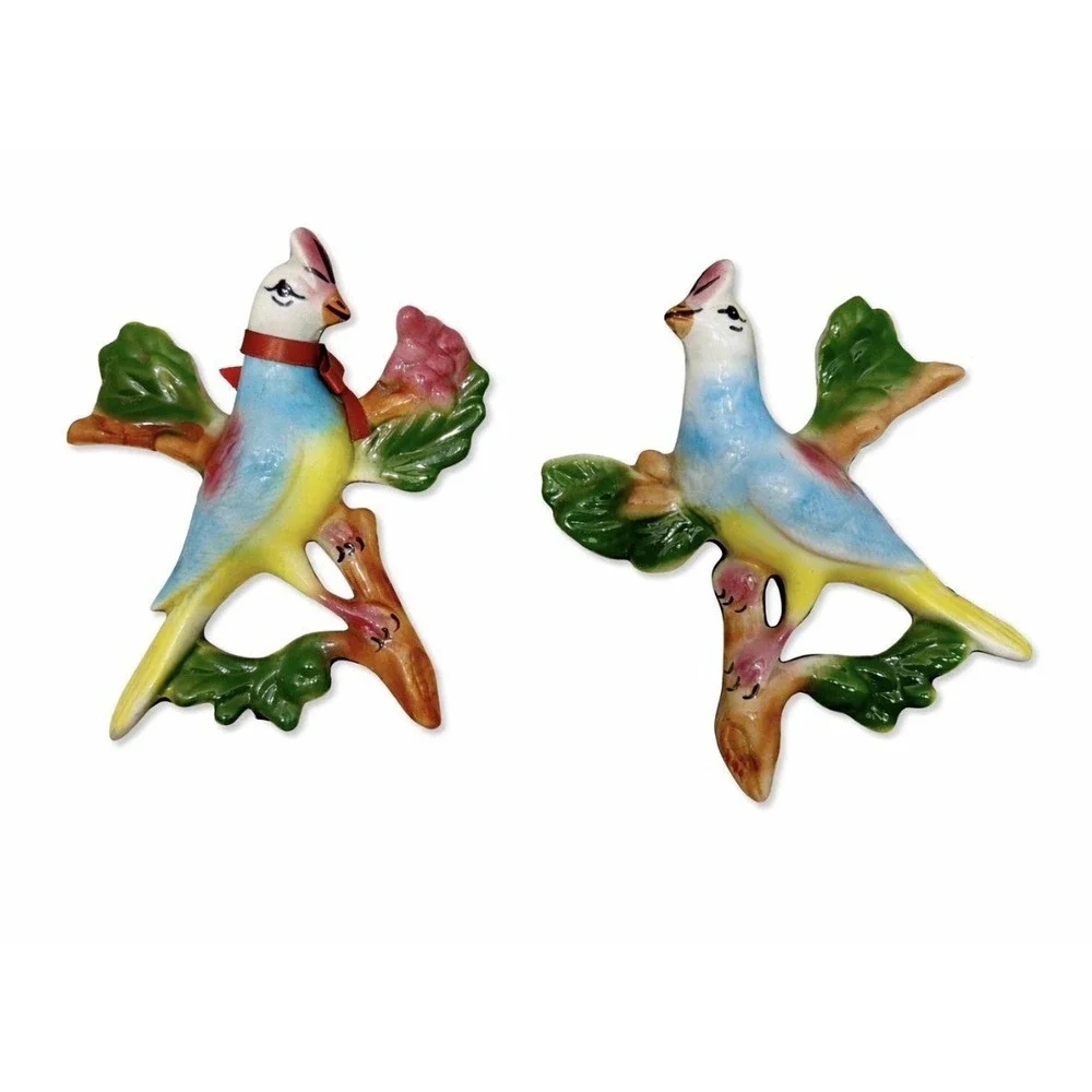 Pair of Mid-Century Chalkware Parrot Cockatiels Bird Wall Hanging Sculptures MCM